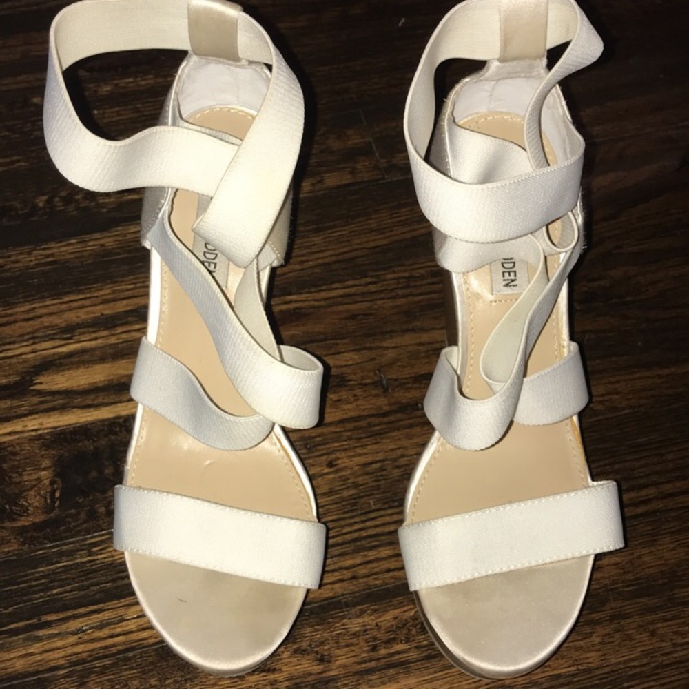 white stretchy strappy wedges - Picture 1 of 5